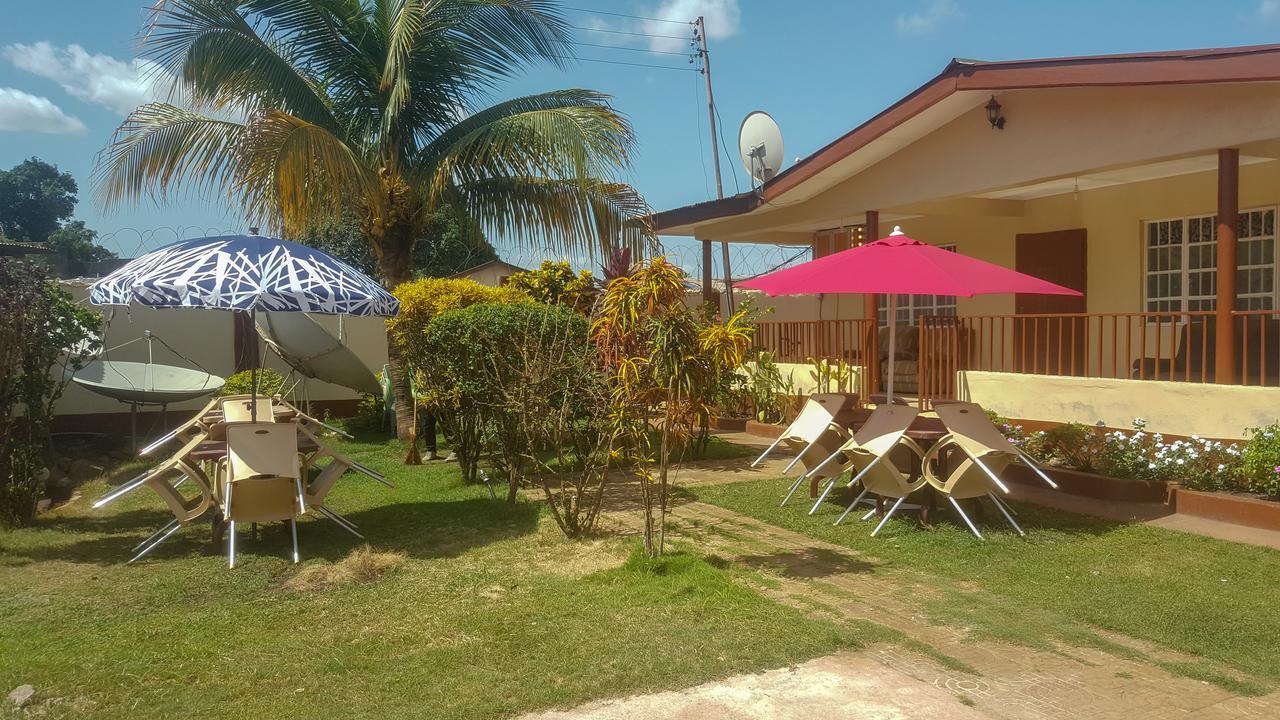 Paloma Guest House Kenema Exteriör bild